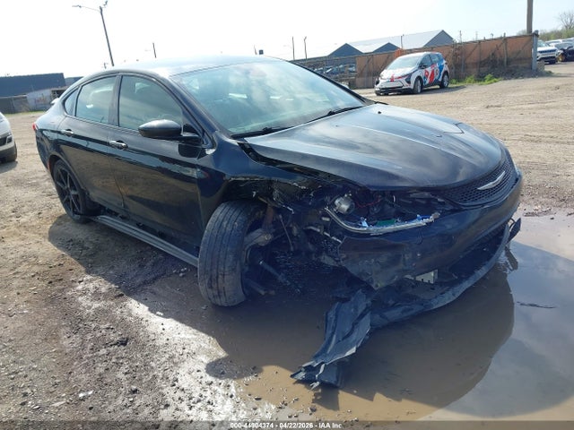 Aukcja sprzedaży 2015 Chrysler 200 S, vin: 1C3CCCBB5FN752894, numer aukcji: 44904374
