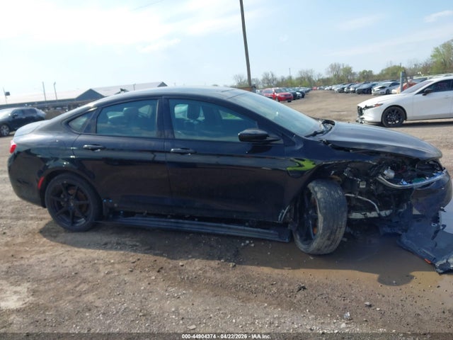 Aukcja sprzedaży 2015 Chrysler 200 S, vin: 1C3CCCBB5FN752894, numer aukcji: 44904374