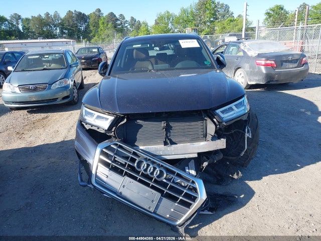 WA1BNAFY5J2067612 Audi Q5 2.0t Premium/2.0t Tech Premium