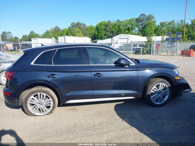 WA1BNAFY5J2067612 Audi Q5 2.0t Premium/2.0t Tech Premium