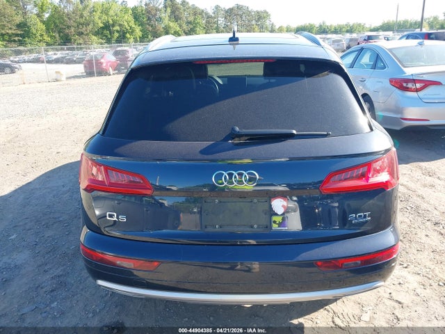 WA1BNAFY5J2067612 Audi Q5 2.0t Premium/2.0t Tech Premium