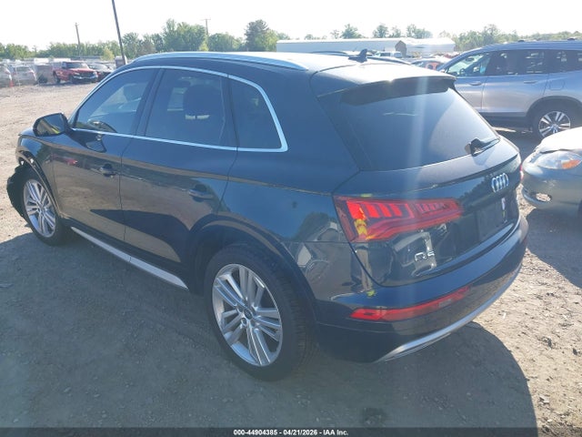 WA1BNAFY5J2067612 Audi Q5 2.0t Premium/2.0t Tech Premium