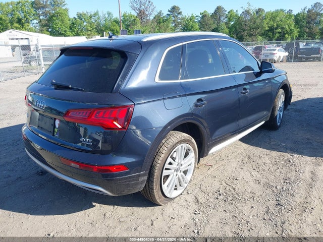 WA1BNAFY5J2067612 Audi Q5 2.0t Premium/2.0t Tech Premium
