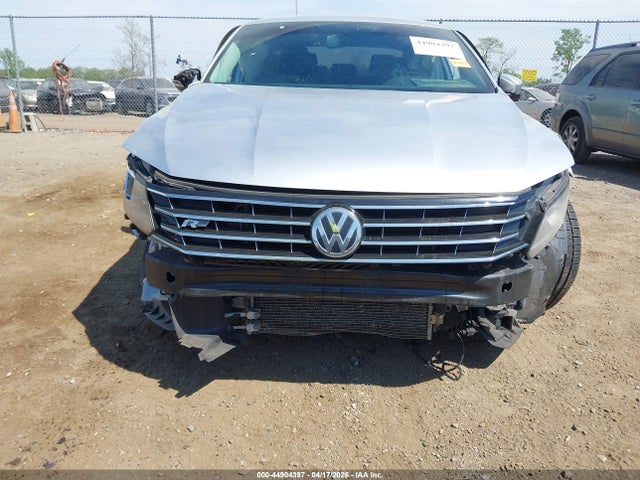 2018 Volkswagen Passat 2.0t R-line/2.0t S მანქანა იყიდება აუქციონზე, vin: 1VWAA7A30JC001620, აუქციონის ნომერი: 44904397