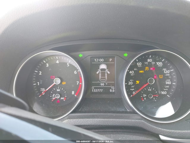 2018 Volkswagen Passat 2.0t R-line/2.0t S მანქანა იყიდება აუქციონზე, vin: 1VWAA7A30JC001620, აუქციონის ნომერი: 44904397
