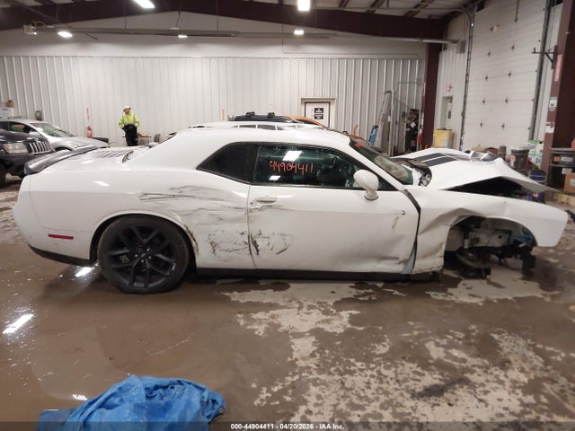 Продажа на аукционе авто 2019 Dodge Challenger Sxt, vin: 2C3CDZAG5KH632609, номер лота: 44904411