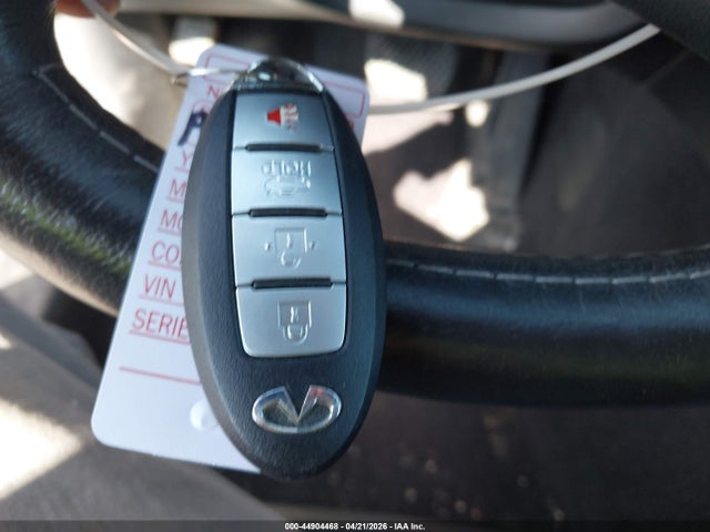 Продажа на аукционе авто 2015 Infiniti Q50 Premium, vin: JN1BV7AR7FM417426, номер лота: 44904468
