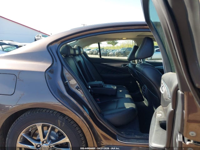 Продажа на аукционе авто 2015 Infiniti Q50 Premium, vin: JN1BV7AR7FM417426, номер лота: 44904468
