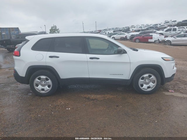 2017 Jeep Cherokee Sport მანქანა იყიდება აუქციონზე, vin: 1C4PJMAB5HW581829, აუქციონის ნომერი: 44904489