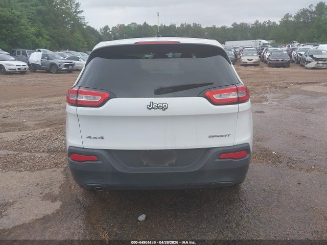 2017 Jeep Cherokee Sport მანქანა იყიდება აუქციონზე, vin: 1C4PJMAB5HW581829, აუქციონის ნომერი: 44904489