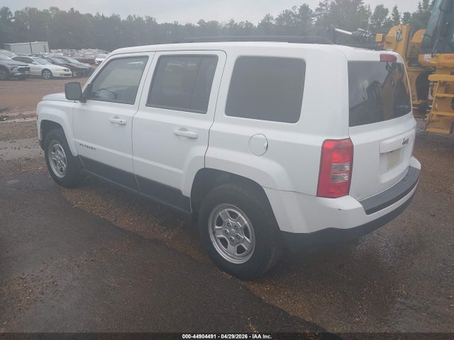 2015 Jeep Patriot Sport მანქანა იყიდება აუქციონზე, vin: 1C4NJPBA0FD418626, აუქციონის ნომერი: 44904491