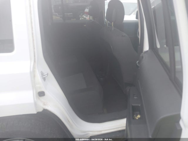 2015 Jeep Patriot Sport მანქანა იყიდება აუქციონზე, vin: 1C4NJPBA0FD418626, აუქციონის ნომერი: 44904491