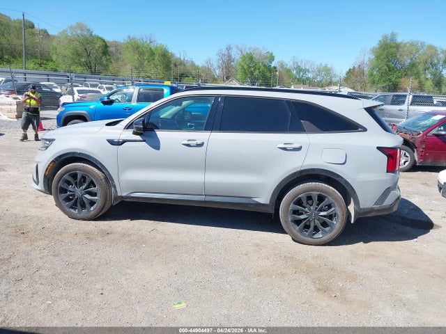 Продажа на аукционе авто 2022 Kia Sorento Sx, vin: 5XYRKDLF2NG136365, номер лота: 44904497