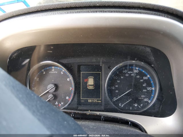 Auction sale of the 2018 Toyota Rav4 Limited, vin: 2T3YFREV1JW432944, lot number: 44904507