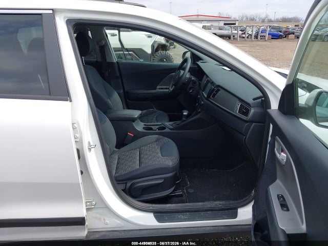 Продаж на аукціоні авто 2018 Kia Niro Fe, vin: KNDCB3LC3J5158769, номер лоту: 44904533