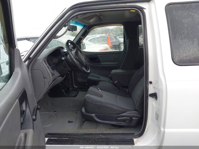 2004 Mazda B4000 მანქანა იყიდება აუქციონზე, vin: 4F4ZR17E44TM07965, აუქციონის ნომერი: 44904537