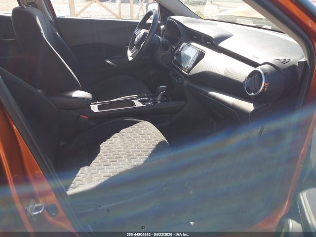 44904563 :رقم المزاد ، 3N1CP5CV1ML491901 vin ، 2021 Nissan Kicks Sv Xtronic Cvt مزاد بيع