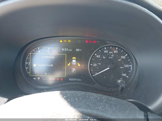 44904563 :رقم المزاد ، 3N1CP5CV1ML491901 vin ، 2021 Nissan Kicks Sv Xtronic Cvt مزاد بيع