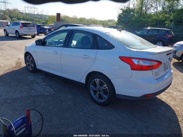 Ford FOCUS SE 2014 1FADP3F2XEL446515 Image 3