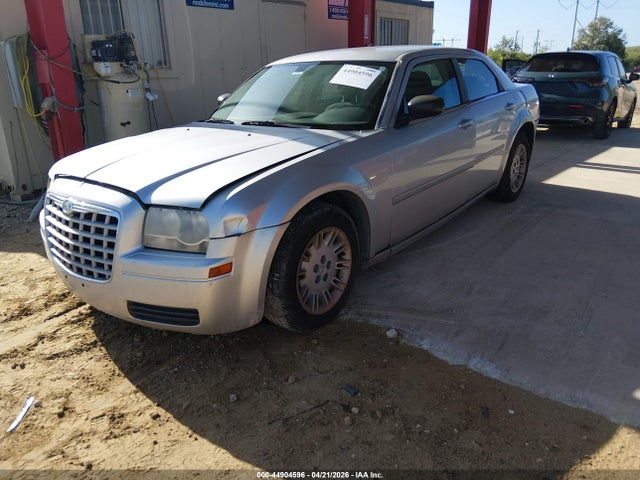 2007 Chrysler 300 მანქანა იყიდება აუქციონზე, vin: 2C3KA43R57H806286, აუქციონის ნომერი: 44904596