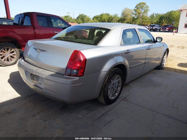 2007 Chrysler 300 მანქანა იყიდება აუქციონზე, vin: 2C3KA43R57H806286, აუქციონის ნომერი: 44904596