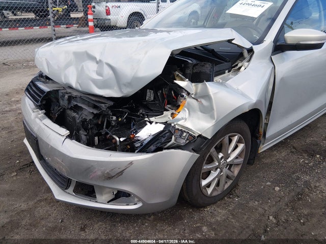 44904604 :رقم المزاد ، 3VWDZ7AJ8BM393508 vin ، 2011 Volkswagen Jetta 2.5l Se مزاد بيع