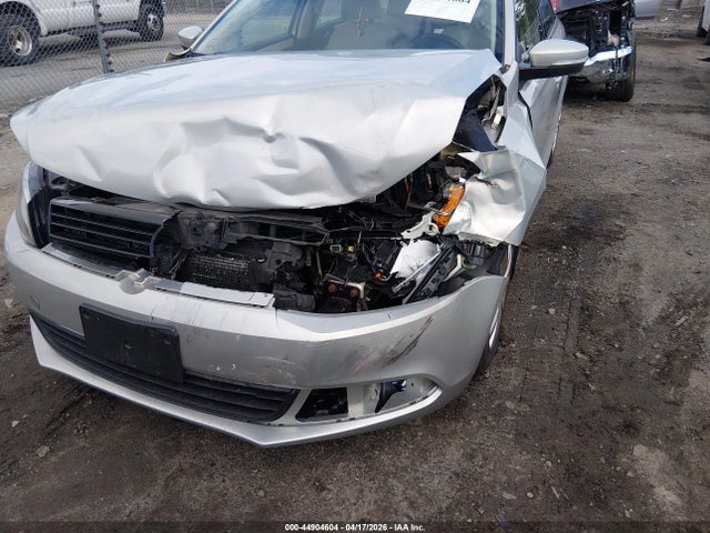 44904604 :رقم المزاد ، 3VWDZ7AJ8BM393508 vin ، 2011 Volkswagen Jetta 2.5l Se مزاد بيع