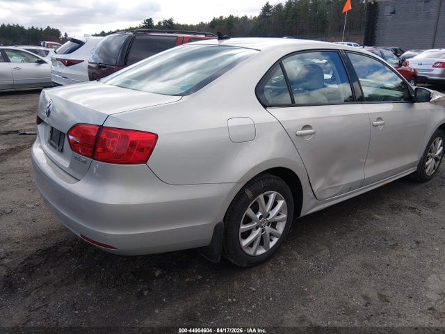 44904604 :رقم المزاد ، 3VWDZ7AJ8BM393508 vin ، 2011 Volkswagen Jetta 2.5l Se مزاد بيع