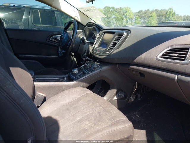 Auction sale of the 2015 Chrysler 200 Limited, vin: 1C3CCCAB3FN696455, lot number: 44904621