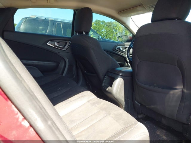 Auction sale of the 2015 Chrysler 200 Limited, vin: 1C3CCCAB3FN696455, lot number: 44904621