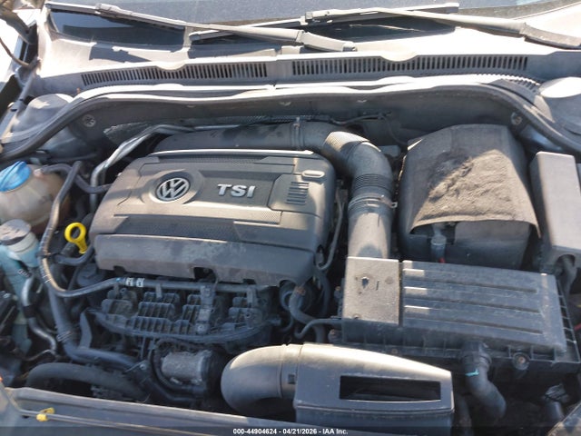 3VWD17AJ8EM275177 Volkswagen Jetta 1.8t Se