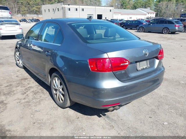 3VWD17AJ8EM275177 Volkswagen Jetta 1.8t Se