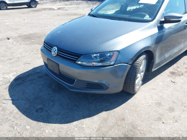 3VWD17AJ8EM275177 Volkswagen Jetta 1.8t Se