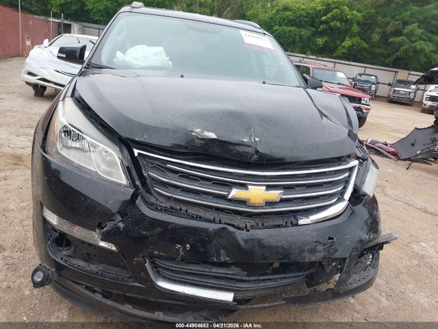 44904652 :رقم المزاد ، 1GNKRHKD7HJ282874 vin ، 2017 Chevrolet Traverse 2lt مزاد بيع