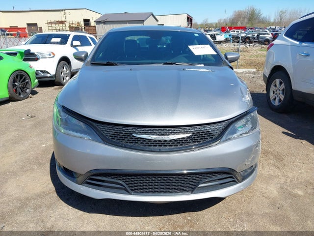 2016 Chrysler 200 S მანქანა იყიდება აუქციონზე, vin: 1C3CCCBB2GN144753, აუქციონის ნომერი: 44904677