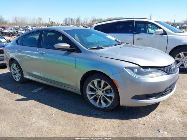 2016 Chrysler 200 S მანქანა იყიდება აუქციონზე, vin: 1C3CCCBB2GN144753, აუქციონის ნომერი: 44904677