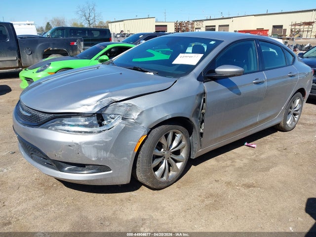 2016 Chrysler 200 S მანქანა იყიდება აუქციონზე, vin: 1C3CCCBB2GN144753, აუქციონის ნომერი: 44904677