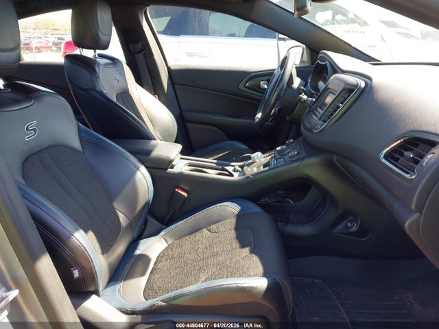 2016 Chrysler 200 S მანქანა იყიდება აუქციონზე, vin: 1C3CCCBB2GN144753, აუქციონის ნომერი: 44904677
