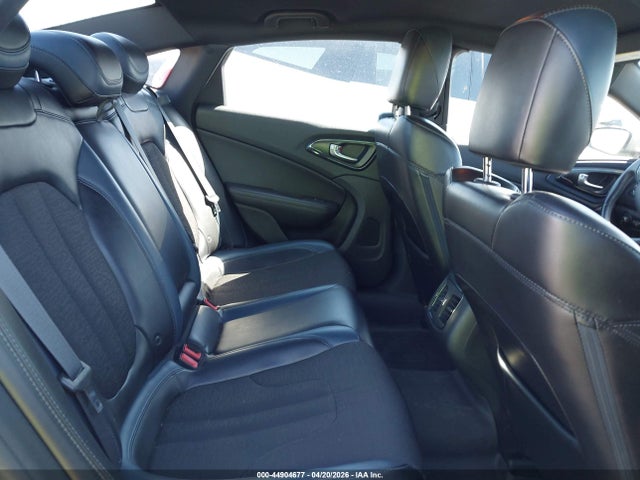 2016 Chrysler 200 S მანქანა იყიდება აუქციონზე, vin: 1C3CCCBB2GN144753, აუქციონის ნომერი: 44904677