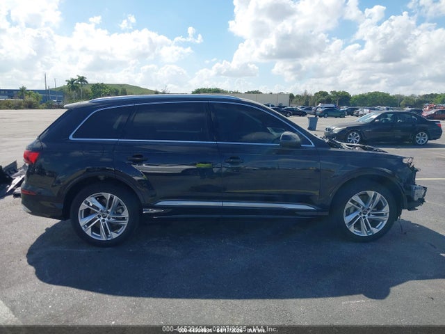 44904684 :رقم المزاد ، WA1LJAF72MD013135 vin ، 2021 Audi Q7 Premium Plus 45 Tfsi Quattro Tiptronic مزاد بيع