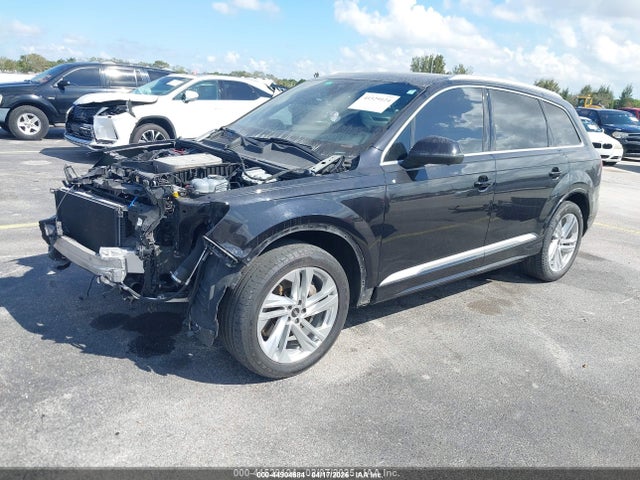 44904684 :رقم المزاد ، WA1LJAF72MD013135 vin ، 2021 Audi Q7 Premium Plus 45 Tfsi Quattro Tiptronic مزاد بيع