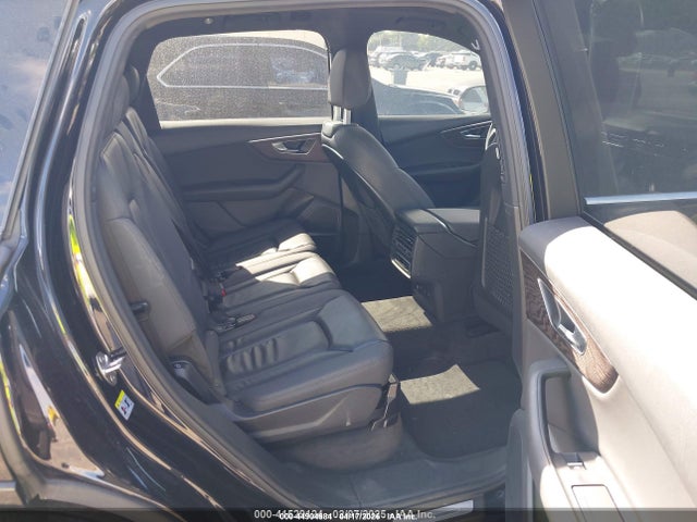 44904684 :رقم المزاد ، WA1LJAF72MD013135 vin ، 2021 Audi Q7 Premium Plus 45 Tfsi Quattro Tiptronic مزاد بيع