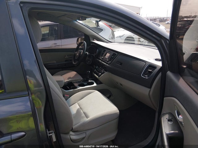 Продажа на аукционе авто 2015 Kia Sedona Lx, vin: KNDMB5C11F6042518, номер лота: 44904710