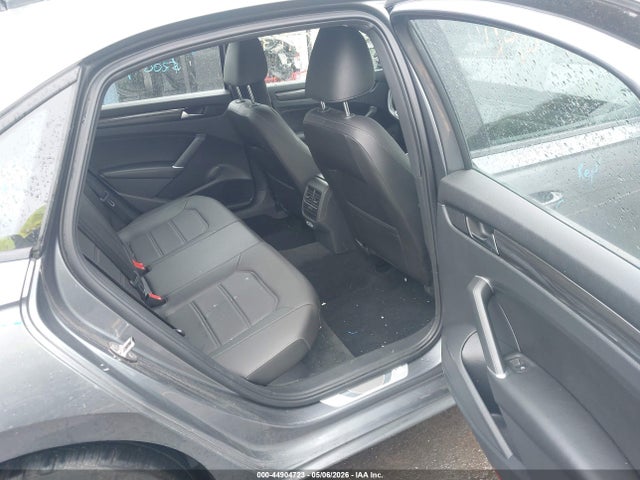 44904723 :رقم المزاد ، 1VWMA7A31MC011283 vin ، 2021 Volkswagen Passat 2.0t R-line مزاد بيع