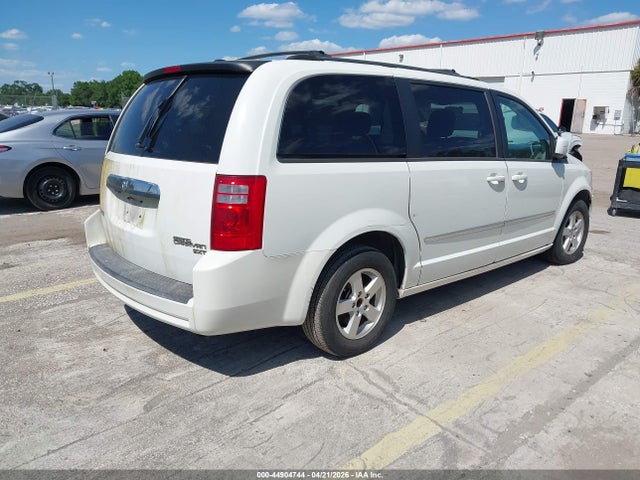 Продажа на аукционе авто 2010 Dodge Grand Caravan Sxt, vin: 2D4RN5D19AR156802, номер лота: 44904744