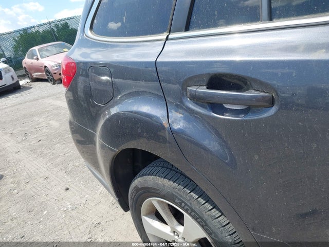 Продаж на аукціоні авто 2013 Subaru Outback 2.5i Premium, vin: 4S4BRBCC0D3285508, номер лоту: 44904764
