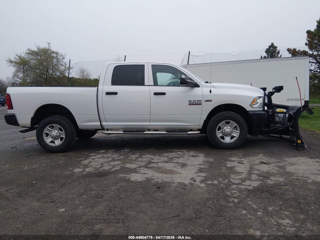 44904779 :رقم المزاد ، 3C63R3CT5JG410095 vin ، 2018 Ram 3500 Tradesman  4x4 6'4 Box مزاد بيع