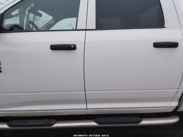 44904779 :رقم المزاد ، 3C63R3CT5JG410095 vin ، 2018 Ram 3500 Tradesman  4x4 6'4 Box مزاد بيع