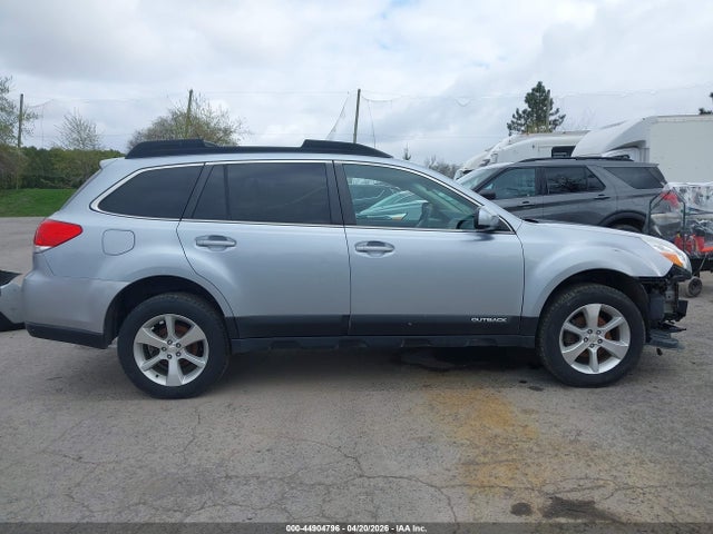 2014 Subaru Outback 2.5i Limited მანქანა იყიდება აუქციონზე, vin: 4S4BRBLC1E3228171, აუქციონის ნომერი: 44904796