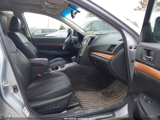 2014 Subaru Outback 2.5i Limited მანქანა იყიდება აუქციონზე, vin: 4S4BRBLC1E3228171, აუქციონის ნომერი: 44904796